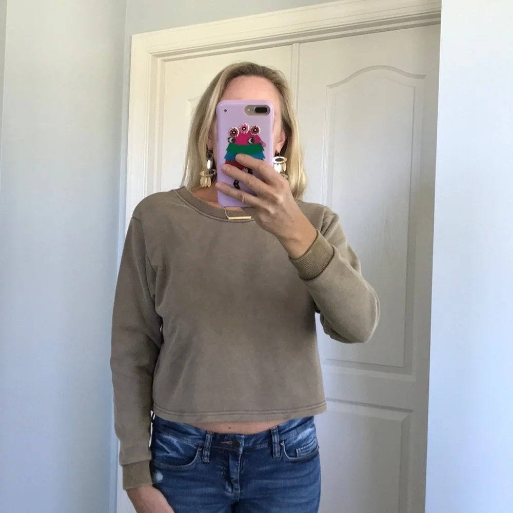 Olive/Brown Color Lace Up Back Top - Picture 6 of 8